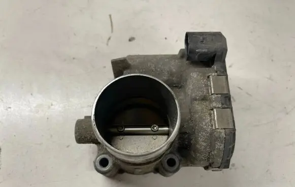 Ford Focus Throttle valve 7S7G9F991CA 201290451 0280750535