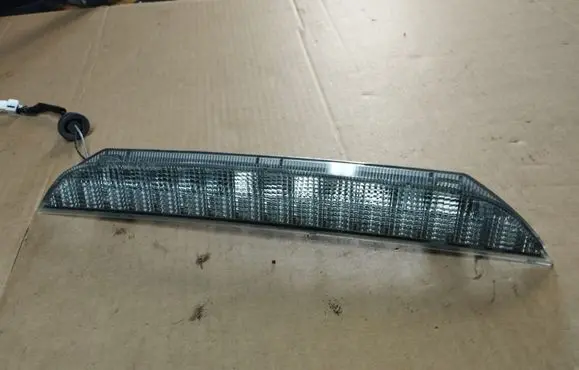 Peugeot 4007 Third/center stoplight P5631