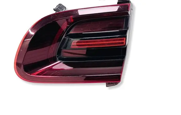 Porsche Macan (95B) Tailgate rear/tail lights 95B945094C