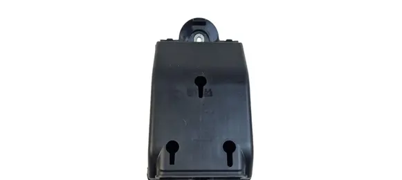 Volvo XC90 Fuse module 32209198 K067R 0057989