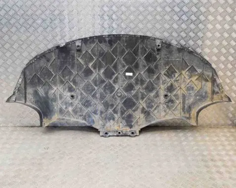 Center/middle under tray cover