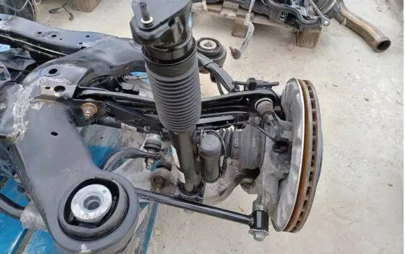 Mercedes-Benz ML W166 Stub axle 