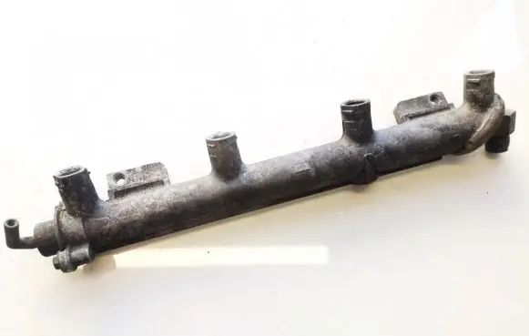 Fuel main line pipe