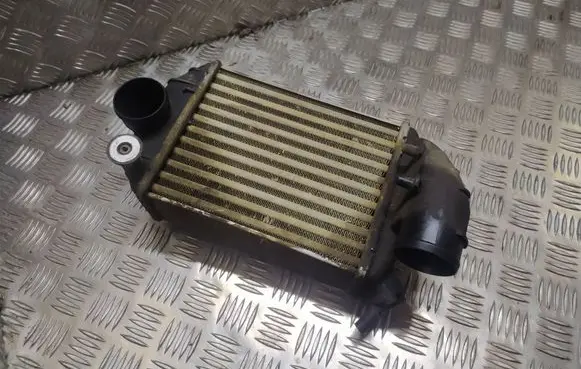 Volkswagen Golf IV Intercooler radiator 059145805 1575620