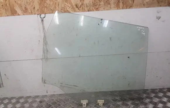Nissan X-Trail T31 Rear door window glass 43R00122
