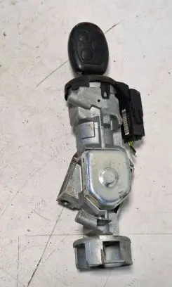 Ford C-MAX I Ignition lock 3M513F880AC