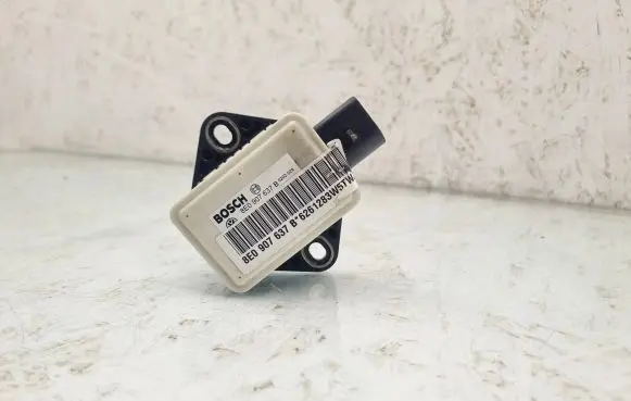 Audi A4 S4 B7 8E 8H ESP acceleration yaw rate sensor 8E0907637B