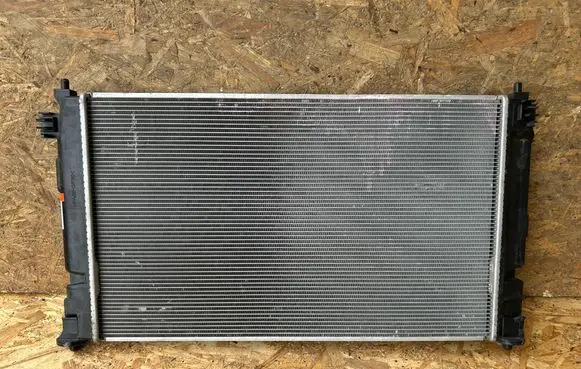 Toyota Yaris Cross Coolant radiator 4221367672 MI041818