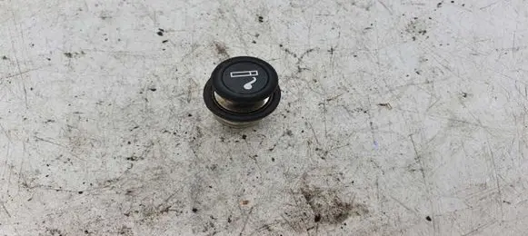 Toyota Avensis T250 Cigarette lighter NOCODE