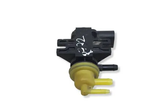 Skoda Fabia Mk3 (NJ) Turbo solenoid valve 1K0906627B 4011464A