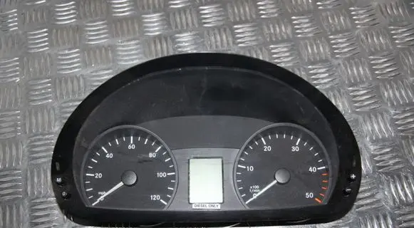 Mercedes-Benz Sprinter W906 Speedometer (instrument cluster) A9064469021 9064469021