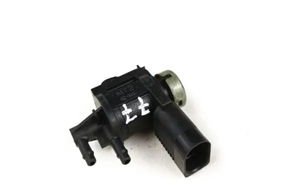 Volkswagen Golf IV Turbo solenoid valve 1j0906283c