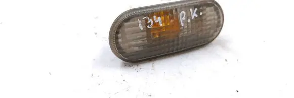 Volkswagen PASSAT B5 Front fender indicator light 3B0949117C