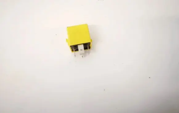 Mercedes-Benz E W210 Other relay a0025421419