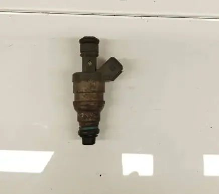 Mercedes-Benz E W124 Fuel injector 0000787323 0280155209