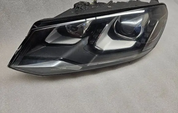 Volkswagen Touareg II Headlight/headlamp 7P1941751 8K0941597C 8U0941329