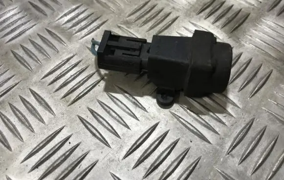 Peugeot 406 Fuel cut-off switch 1477226080