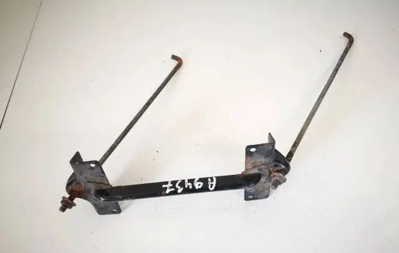 Mitsubishi Lancer Radiator mount bracket