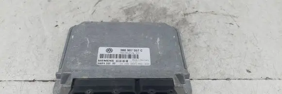 Volkswagen PASSAT B5 Engine control unit/module 3B0907557C 5WP433202