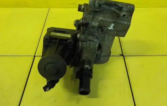Opel Corsa E EGR thermostat 55249869 7SP124