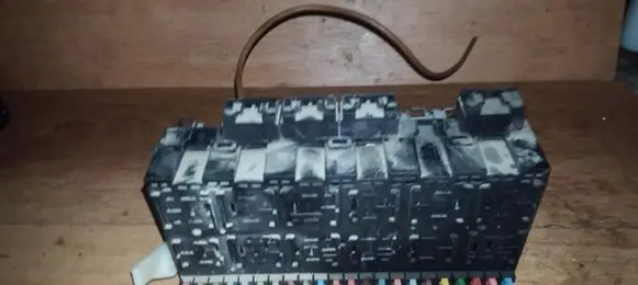Volkswagen PASSAT B3 Fuse box set