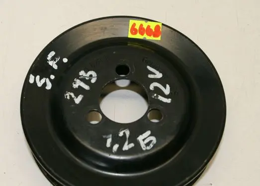 Volkswagen Polo IV 9N3 Water pump pulley 03D121028B