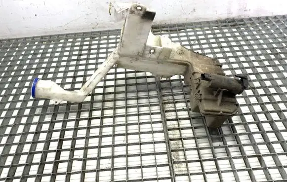Peugeot 508 Windshield washer fluid reservoir/tank 9686672880