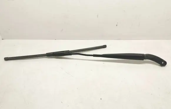 Ford Mustang VI Front wiper blade arm W000054893 AS12U