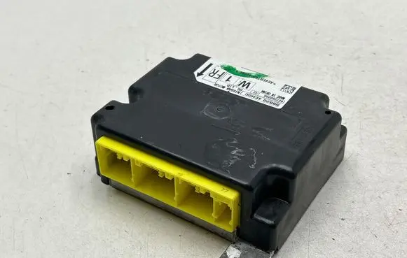 Nissan Qashqai Airbag control unit/module 988204EH0C 627260200 AE4EH1C304099E