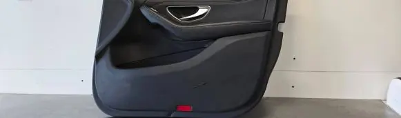 Mercedes-Benz GLC C253 Front door card panel trim