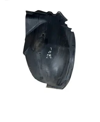 Front wheel arch liner splash guards