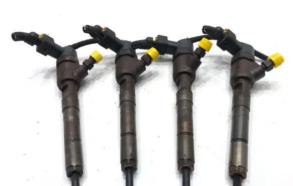 Opel Corsa D Fuel injectors set 0445110183
