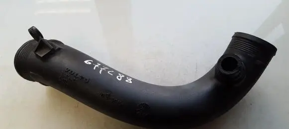 Volvo V70 Intercooler hose/pipe 30714480