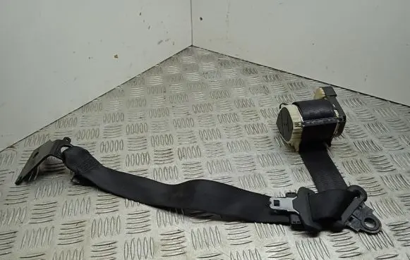 Jaguar XF Front seatbelt I000046