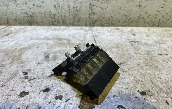 Subaru Outback Battery relay fuse 