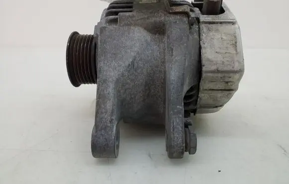 Toyota Corolla Verso E121 Generator/alternator 2706022100