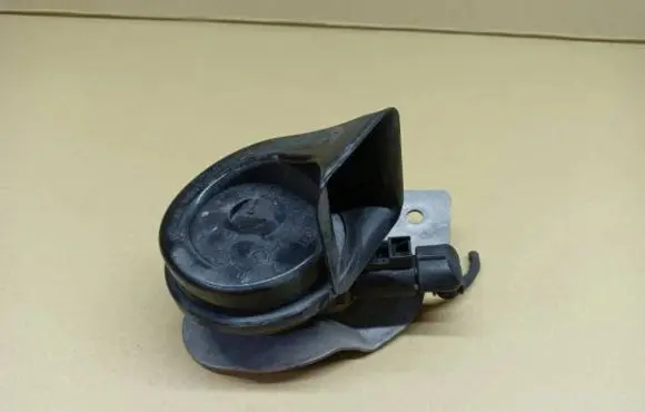 Audi A1 Horn signal 8X0951229B 8X0951209B 6033FB2276