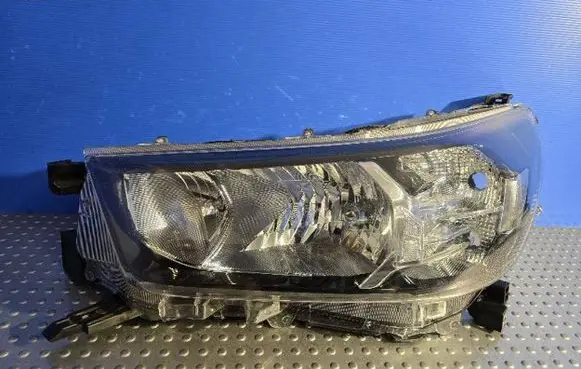 Toyota Hilux VIII Headlight/headlamp 1EJ-923364-030
