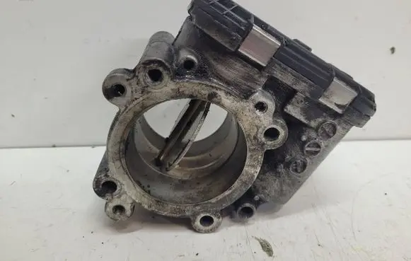 Mercedes-Benz Vito Viano W639 Throttle valve A6420900270 0281002894