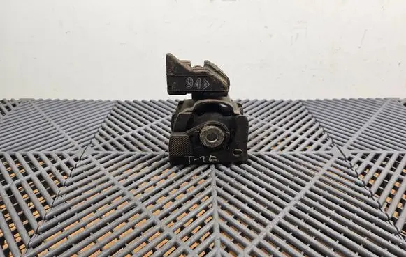 Lexus CT 200H Engine mount bracket