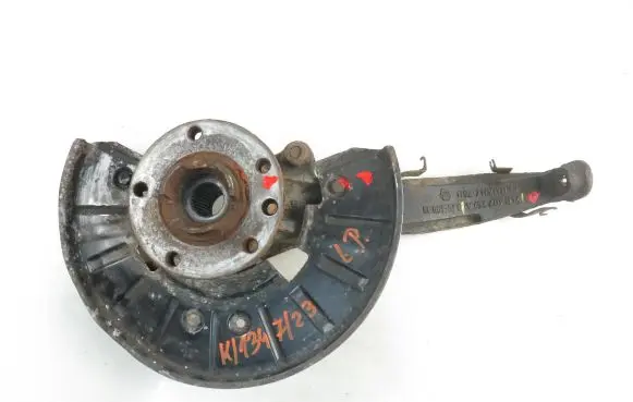 Volkswagen Touareg I Front wheel hub spindle knuckle 7L0407257A
