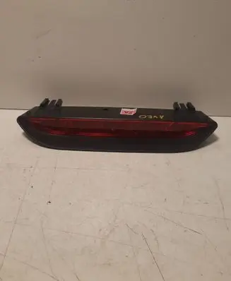 Chevrolet Aveo Third/center stoplight E130876