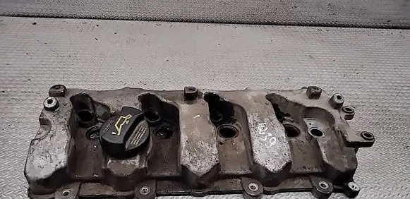 KIA Carens II Rocker cam cover 