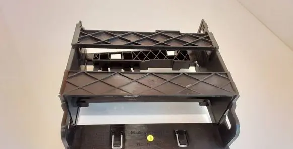 Porsche Cayenne (9PA) Navigation GPS unit bracket/holder 7L5919400