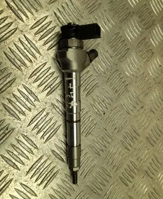 Volkswagen Arteon Shooting Brake Fuel injector 05L130277M