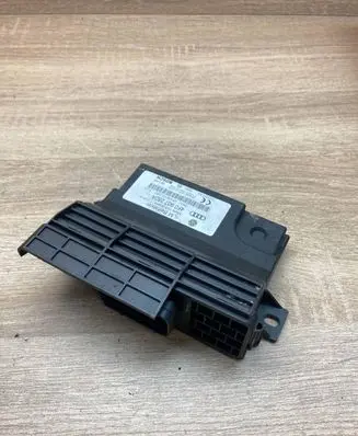 Audi A6 S6 C6 4F Power management control unit 4F0907280A 4F0910280