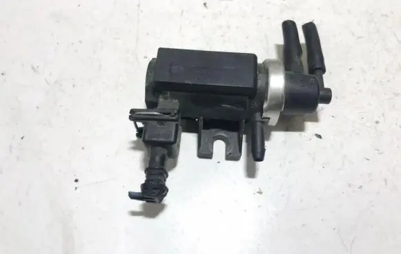 Volvo S40, V40 Turbo solenoid valve 30618057 72190313