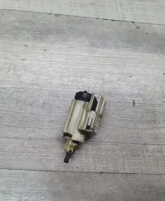 Volkswagen Multivan T5 Brake pedal sensor switch 8E0927189B 19322005 0073