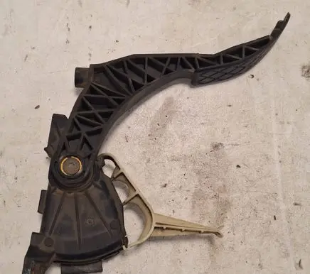 Skoda Octavia Mk1 (1U) Accelerator throttle pedal 6PV00777001 1J1721503H