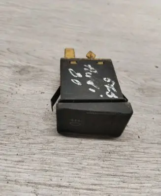 Fog light switch